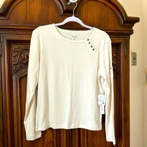 NWT Hastings & smith top